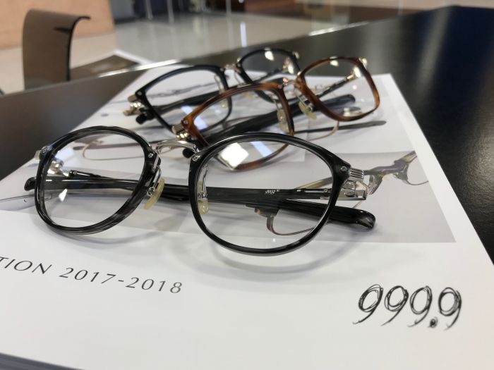 999.9【2017-2018 眼鏡は道具である】Ｍ-100 Ｍ-101 | 神戸メガネ